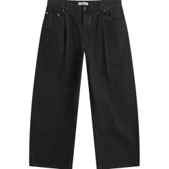 A Kind of Guise Duma Pleated Denim Jeans