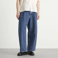 A Kind of Guise Duma Pleated Denim Jeans