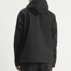 and wander 2.5L Hiker Rain Jacket