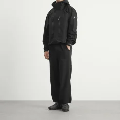 and wander 2.5L Hiker Rain Jacket