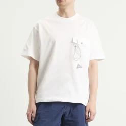 and wander Pocket T-Shirt