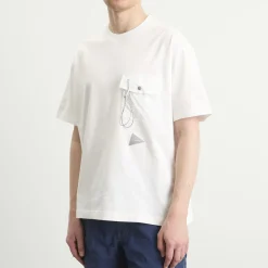 and wander Pocket T-Shirt