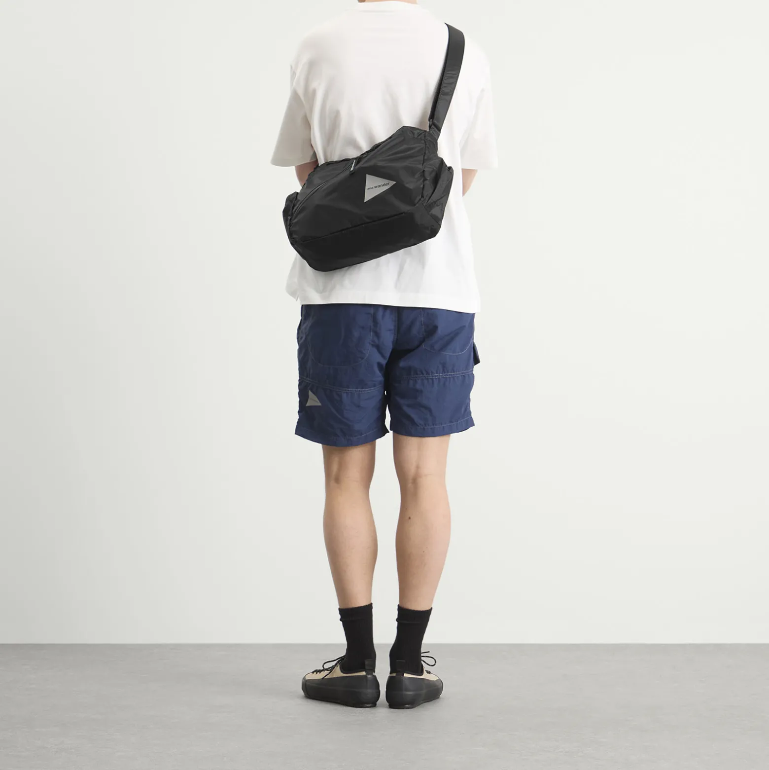 and wander Sil Shoulder Bag