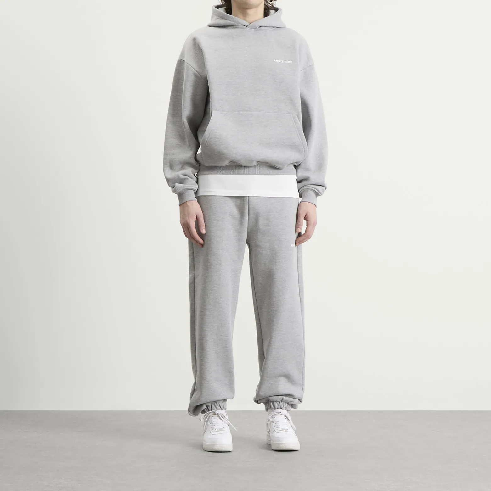 ANNIE HOOD Mini Logo Hoodie