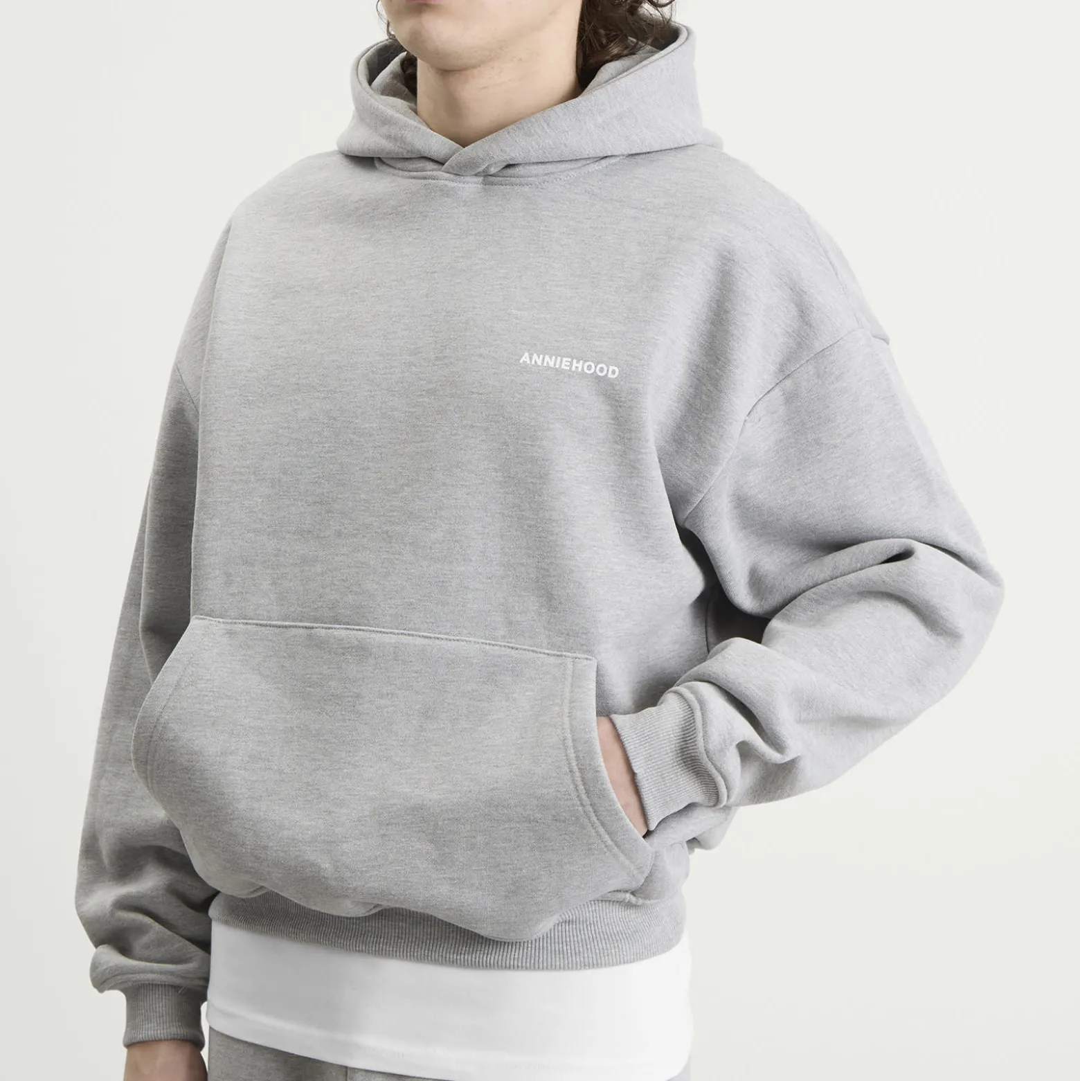 ANNIE HOOD Mini Logo Hoodie