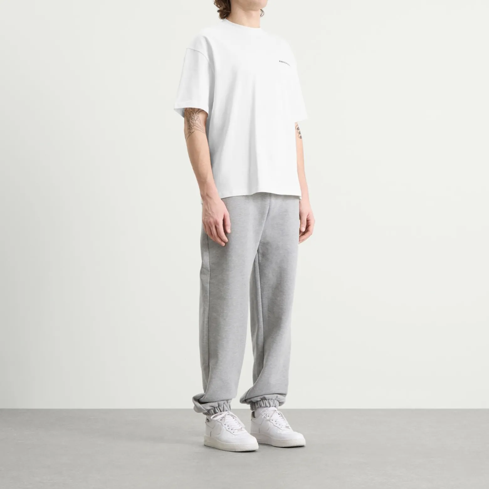 ANNIE HOOD Mini Logo T-Shirt