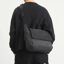 ARCS FLOW Messenger Bag