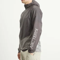 Arc'teryx Norvan Hooded Windshell