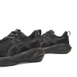 Asics Novablast 5 Sneaker