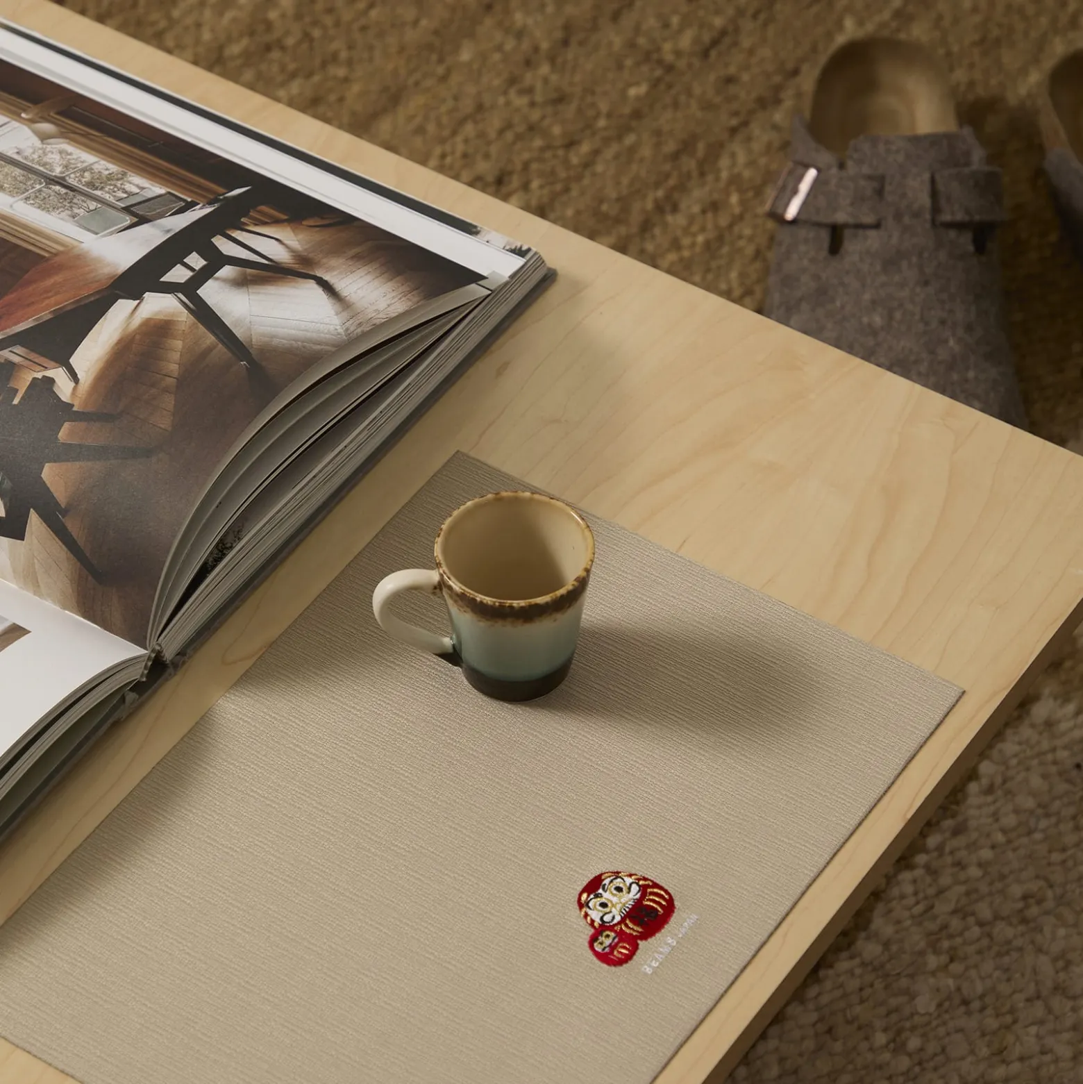 BEAMS JAPAN Embroidery Tea Mat - Daruma