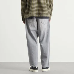 BEAMS Wide Pleated Taper Denim Jeans