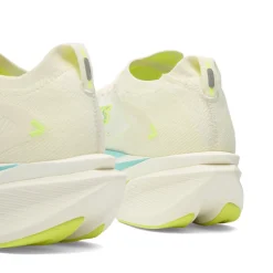 Brooks Hyperion Max 3 Sneaker