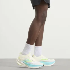 Brooks Hyperion Max 3 Sneaker