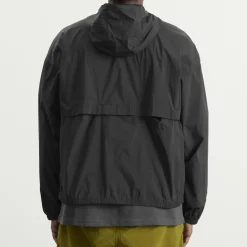 Columbia Street Heights™ Windbreaker