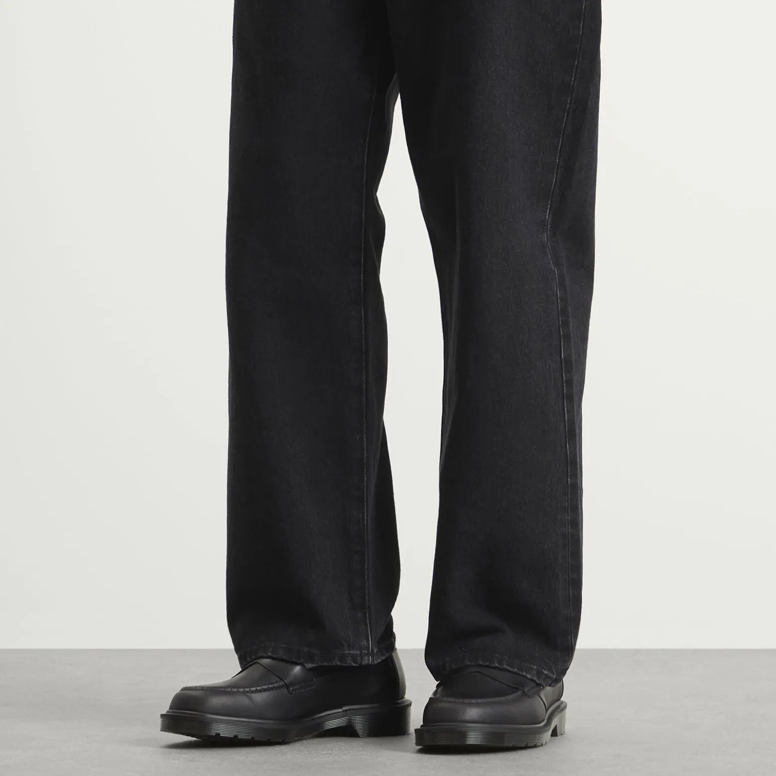 Dr. Martens Delapre Penny Loafer