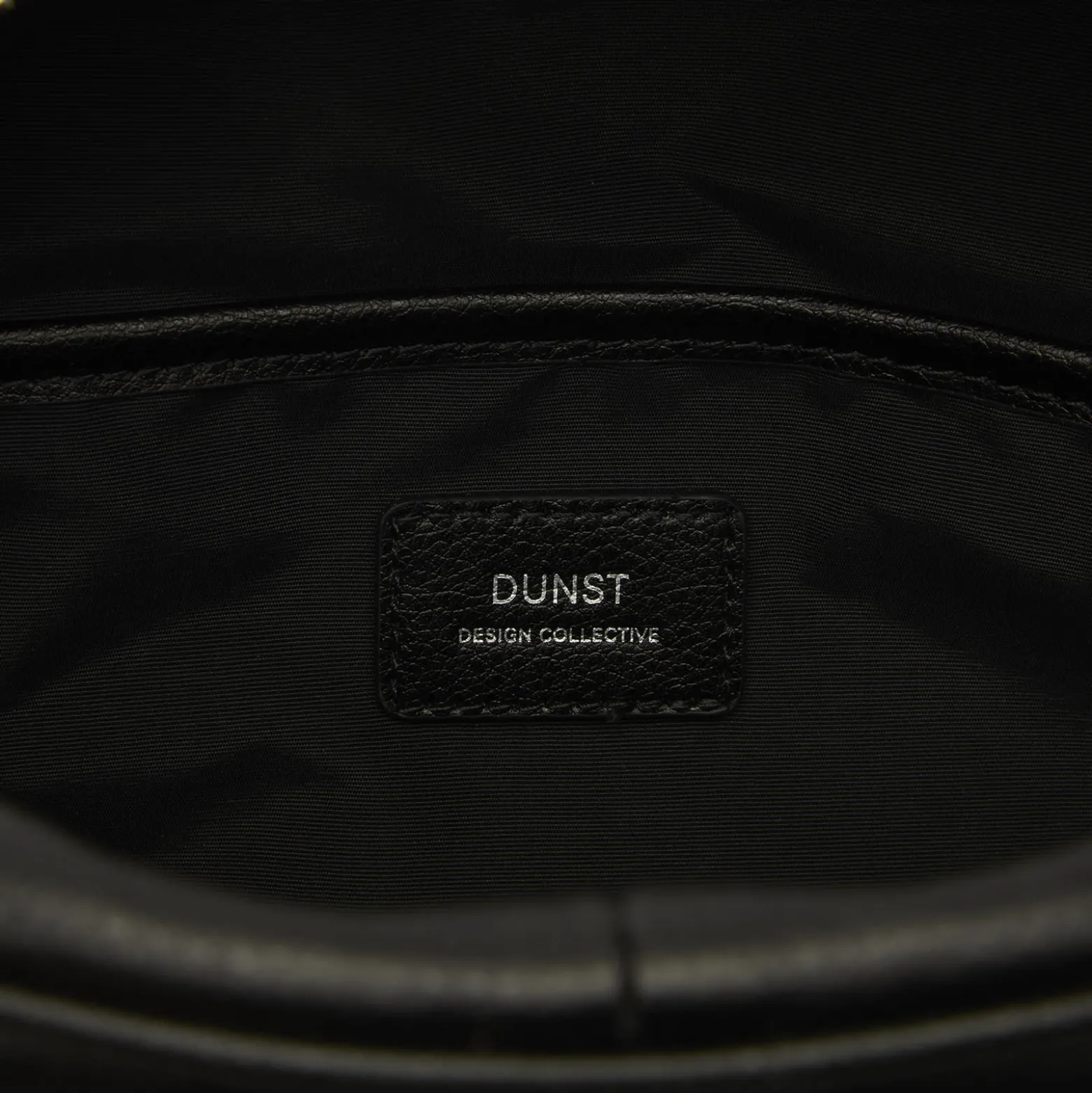 Dunst Leather Shoulder Bag