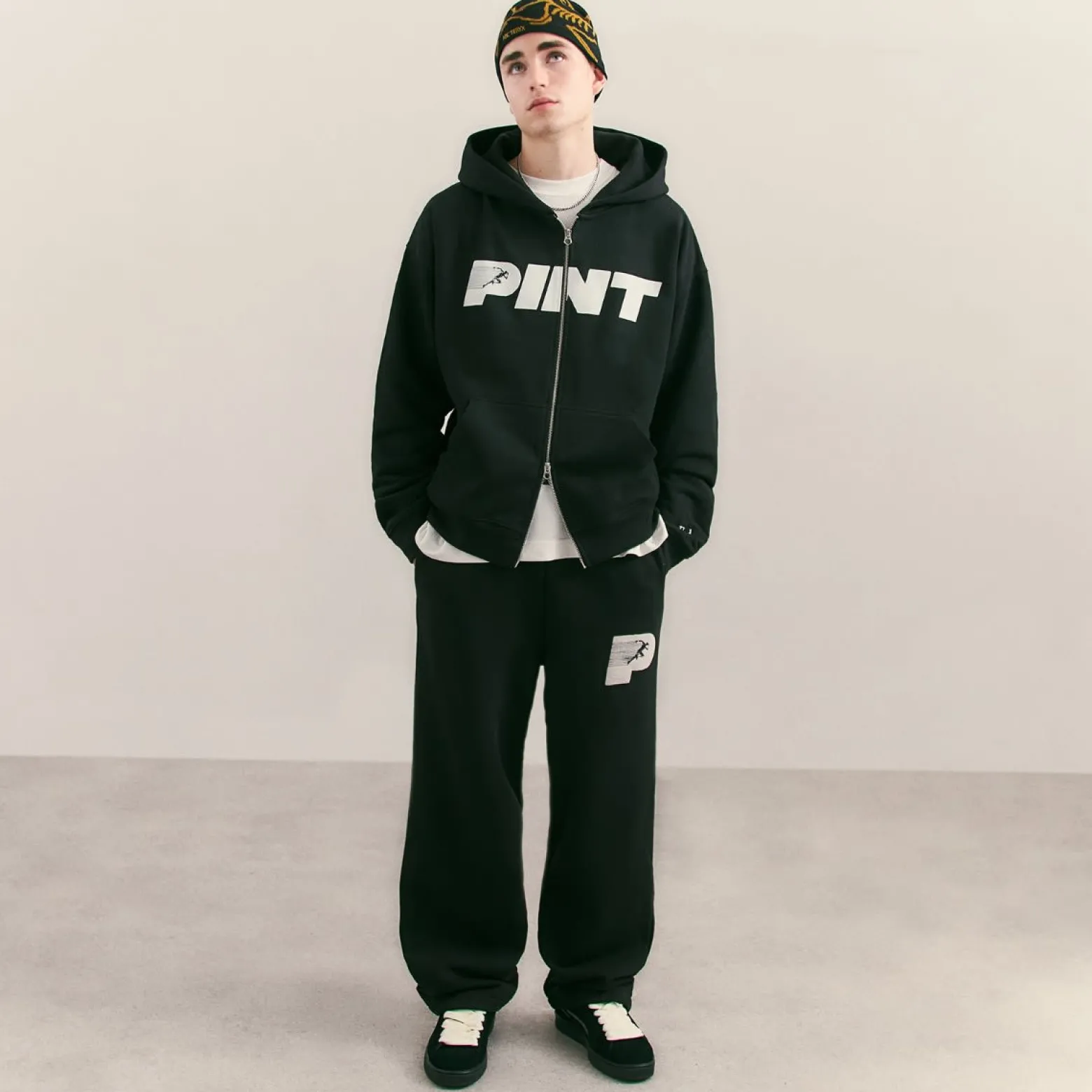 END. Pint Club Zip-Hoodie