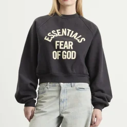 Fear of God ESSENTIALS Campus 90'S Cropped Raglan Crewneck