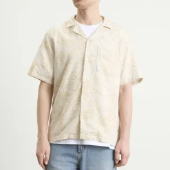Foret Peer Embroidery Regular Fit Ss Shirt