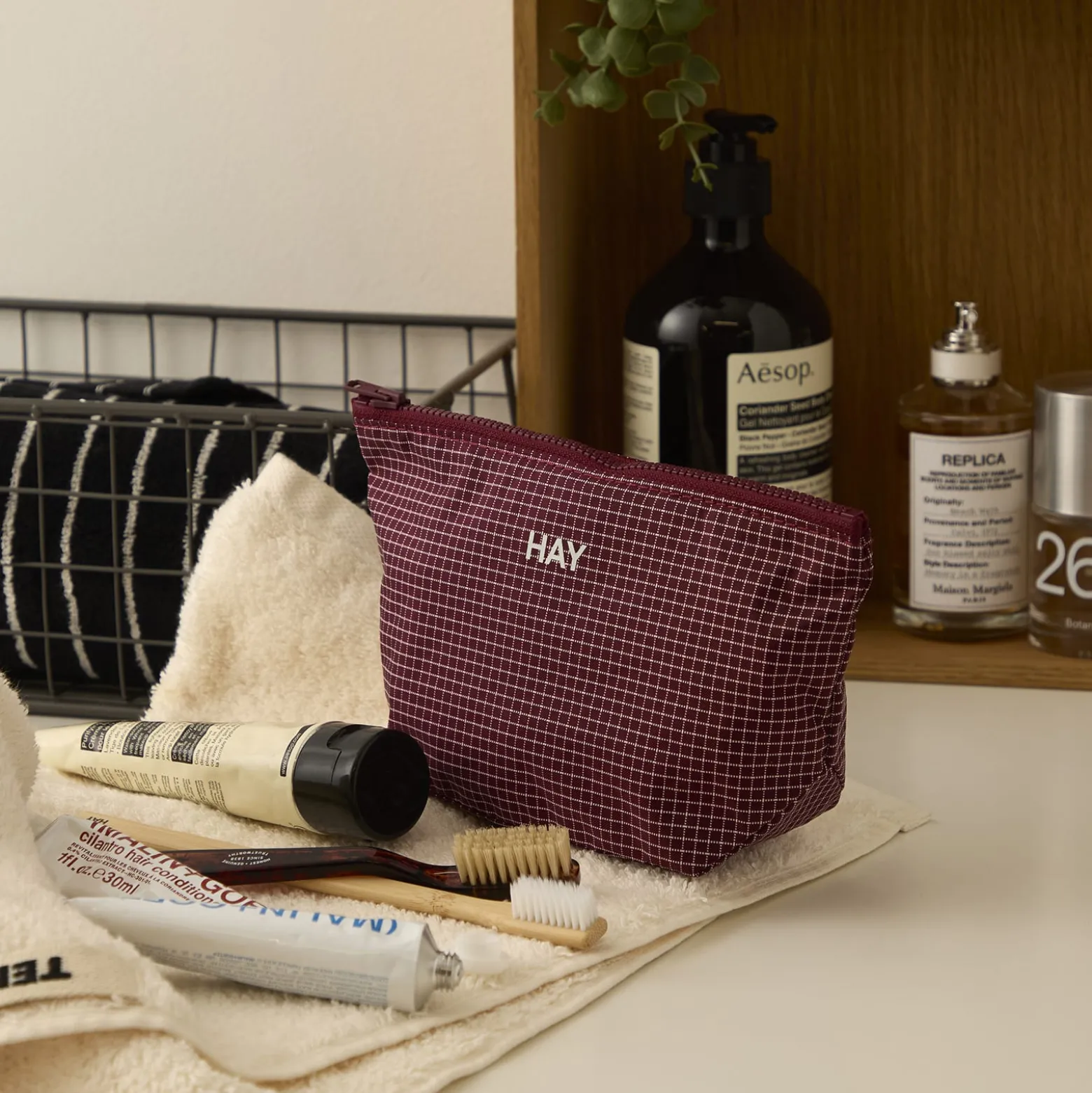 HAY Grid Pouch - Small