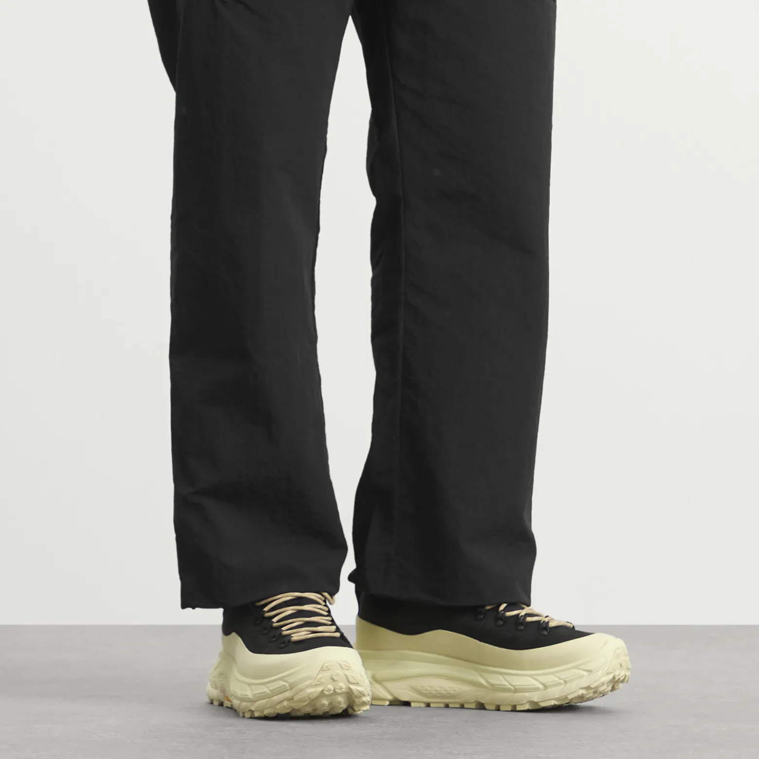 HOKA ONE ONE Tor Summit Sneaker