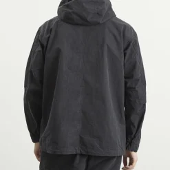 NANGA Dry Cotton Field Short Parka