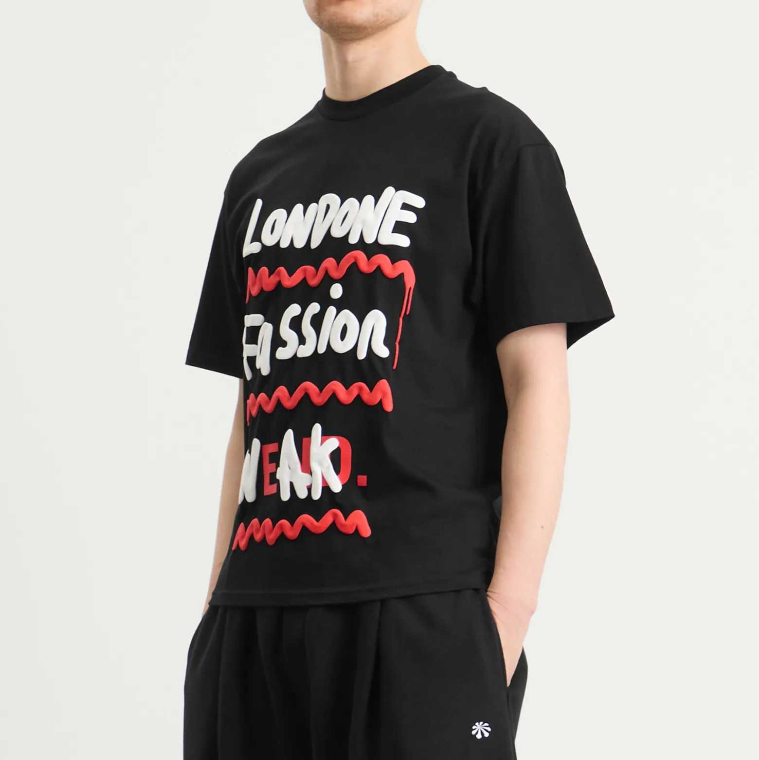 Navinder Nangla END. Londone Fassion Weak T-Shirt