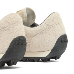 New Balance Gator Run Sneaker