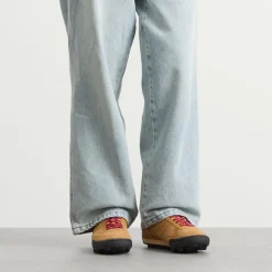 New Balance Gator Run Sneaker