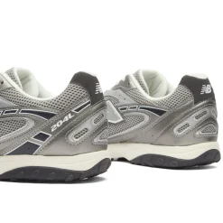 New Balance 204L Sneaker