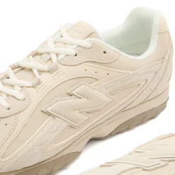 New Balance 204L Sneaker