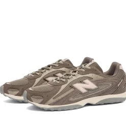 New Balance 204L Sneaker
