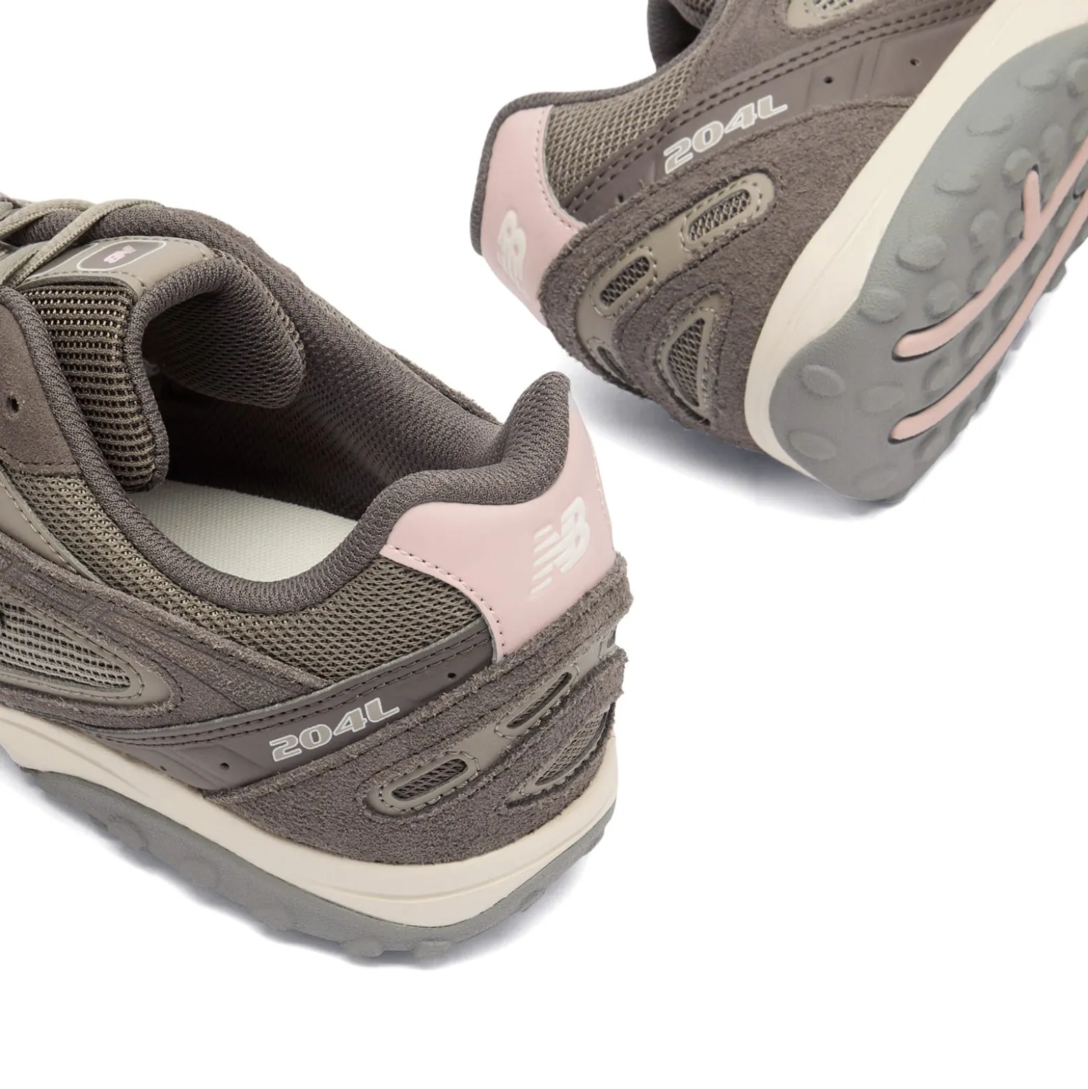 New Balance 204L Sneaker