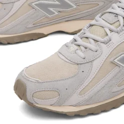New Balance 204L Sneaker