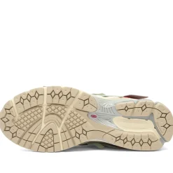 New Balance 1906 Sneaker