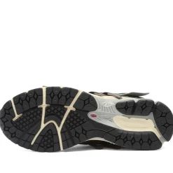 New Balance 1906 Sneaker
