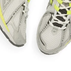 New Balance 1906 Sneaker