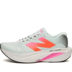 New Balance Supercomp Trainer v3 sneaker