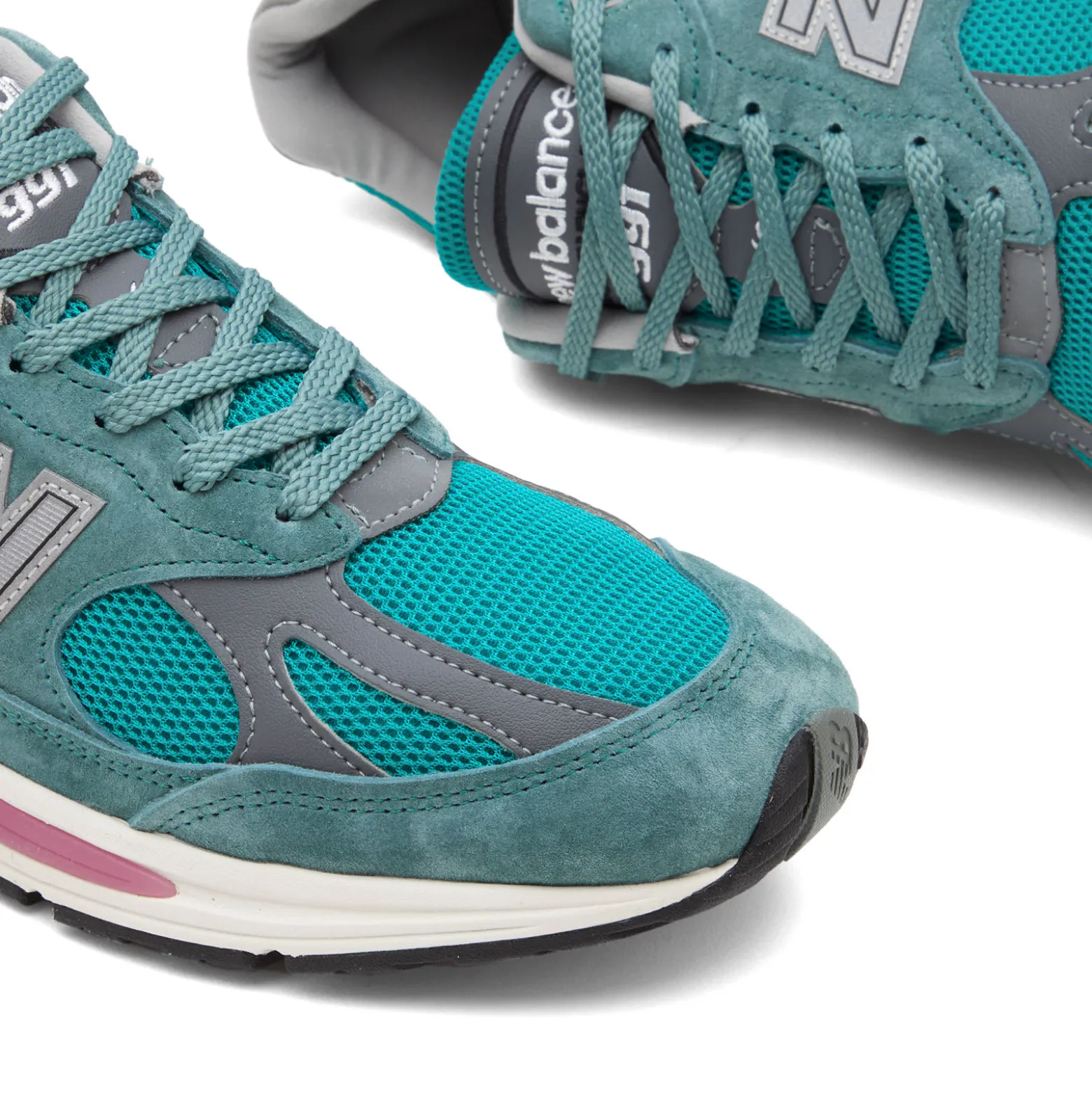 New Balance 991v2 Sneaker