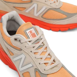 New Balance 990v4 Sneaker