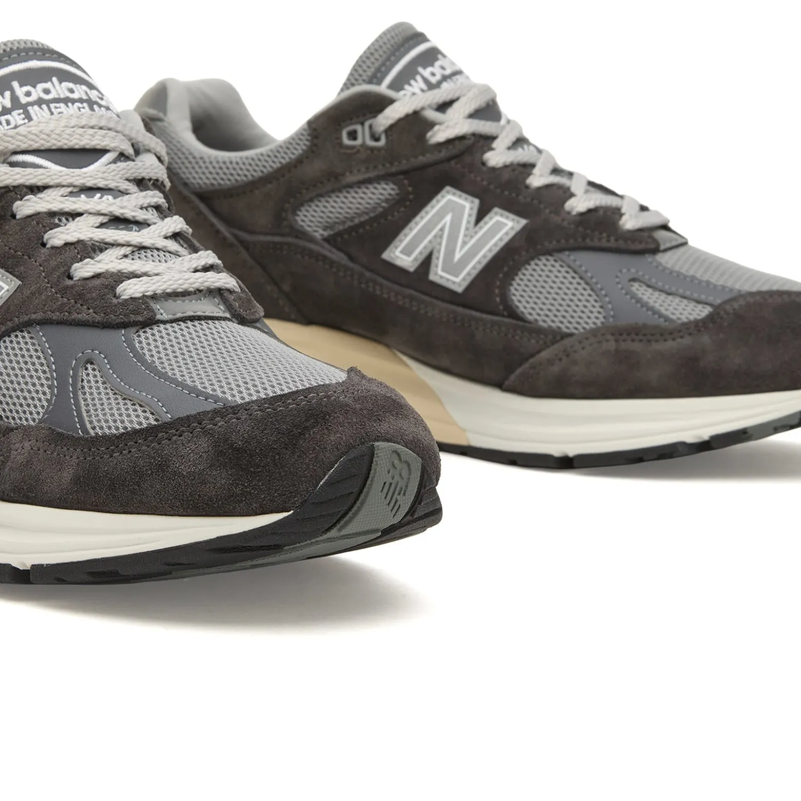 New Balance 991v2 Sneaker