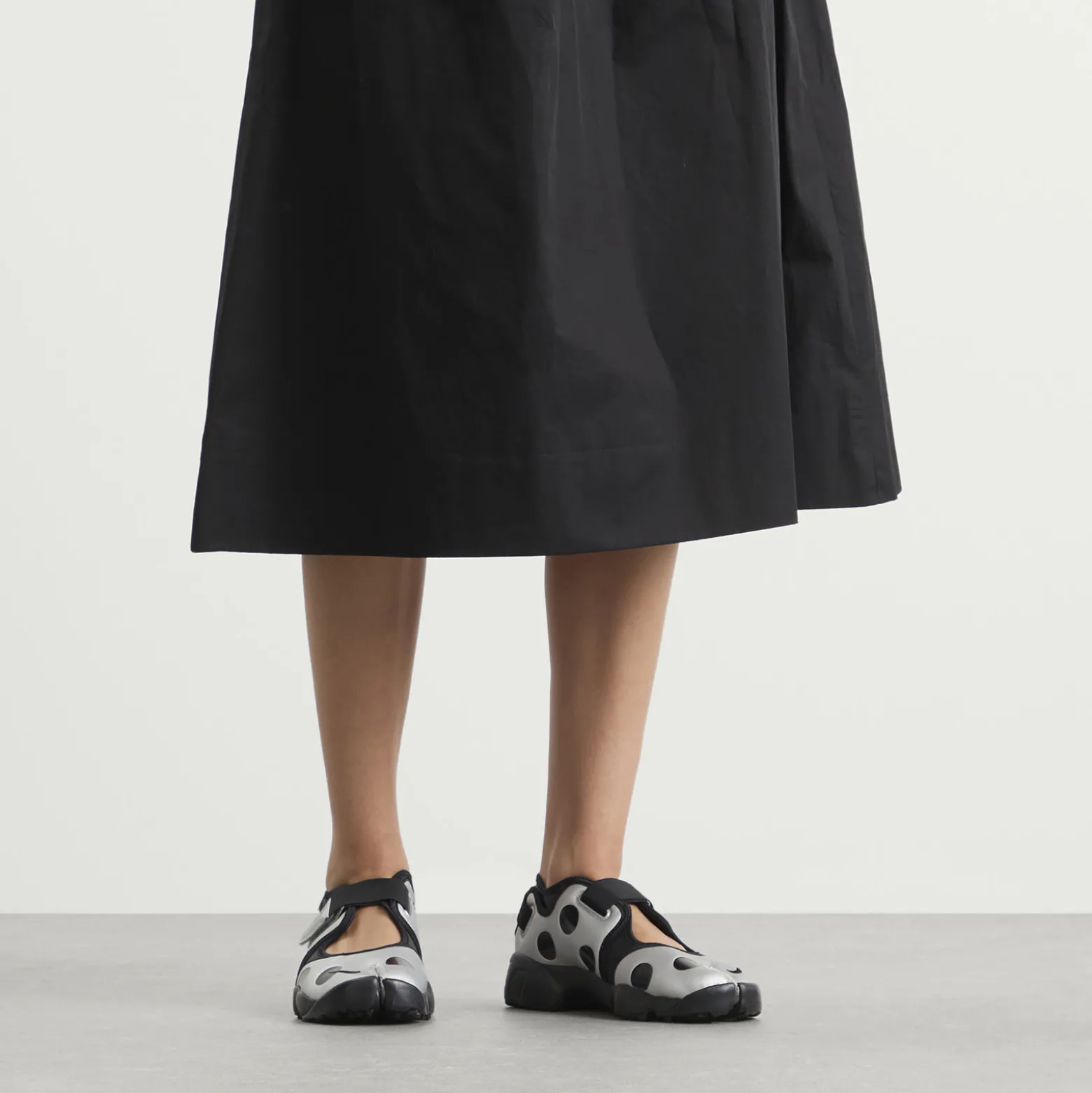 Nike Air Rift Dot Sneaker