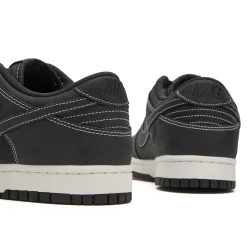 Nike Dunk Low QS Sneaker