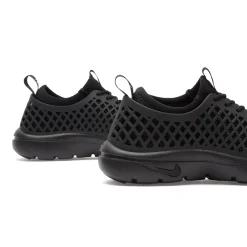 Nike Rejuven8 Run OG QS Sneaker