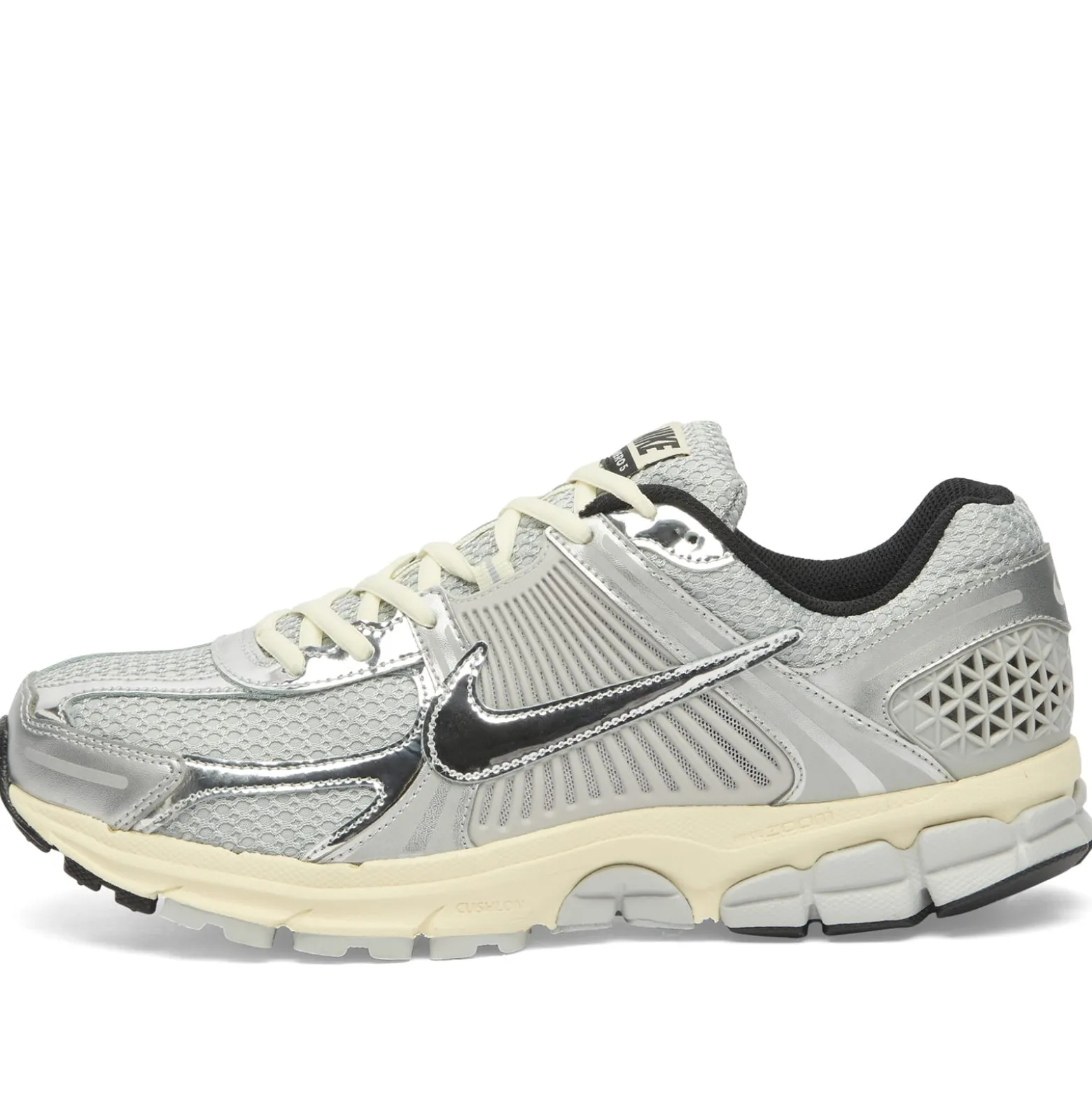 Nike Vomero 5 Chrome Sneaker