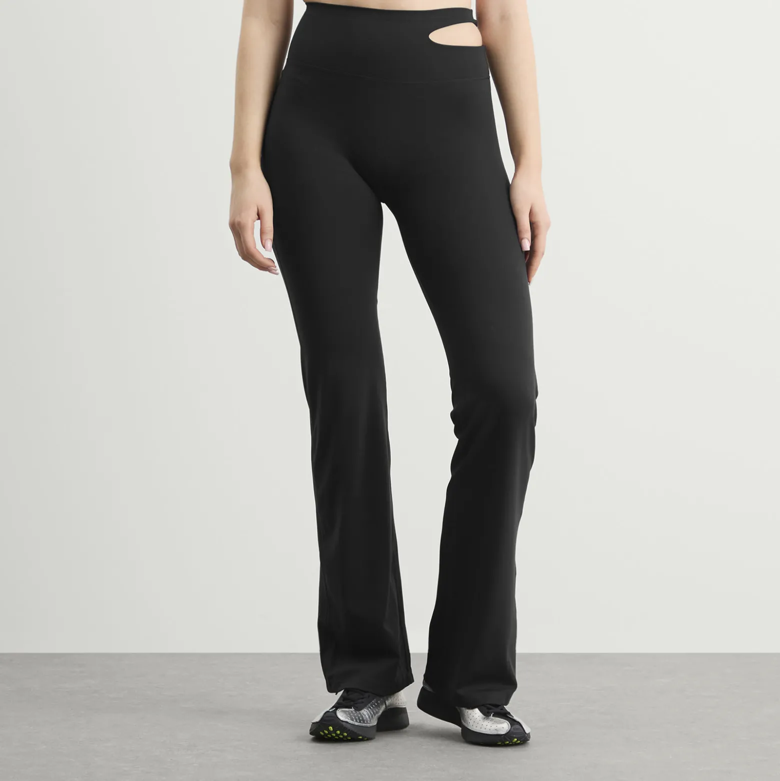 Nike Zenvy High Waisted Flared Leggings