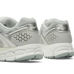 Nike Zoom Vomero Sneaker