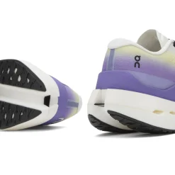 ON Cloudboom Max Sneaker