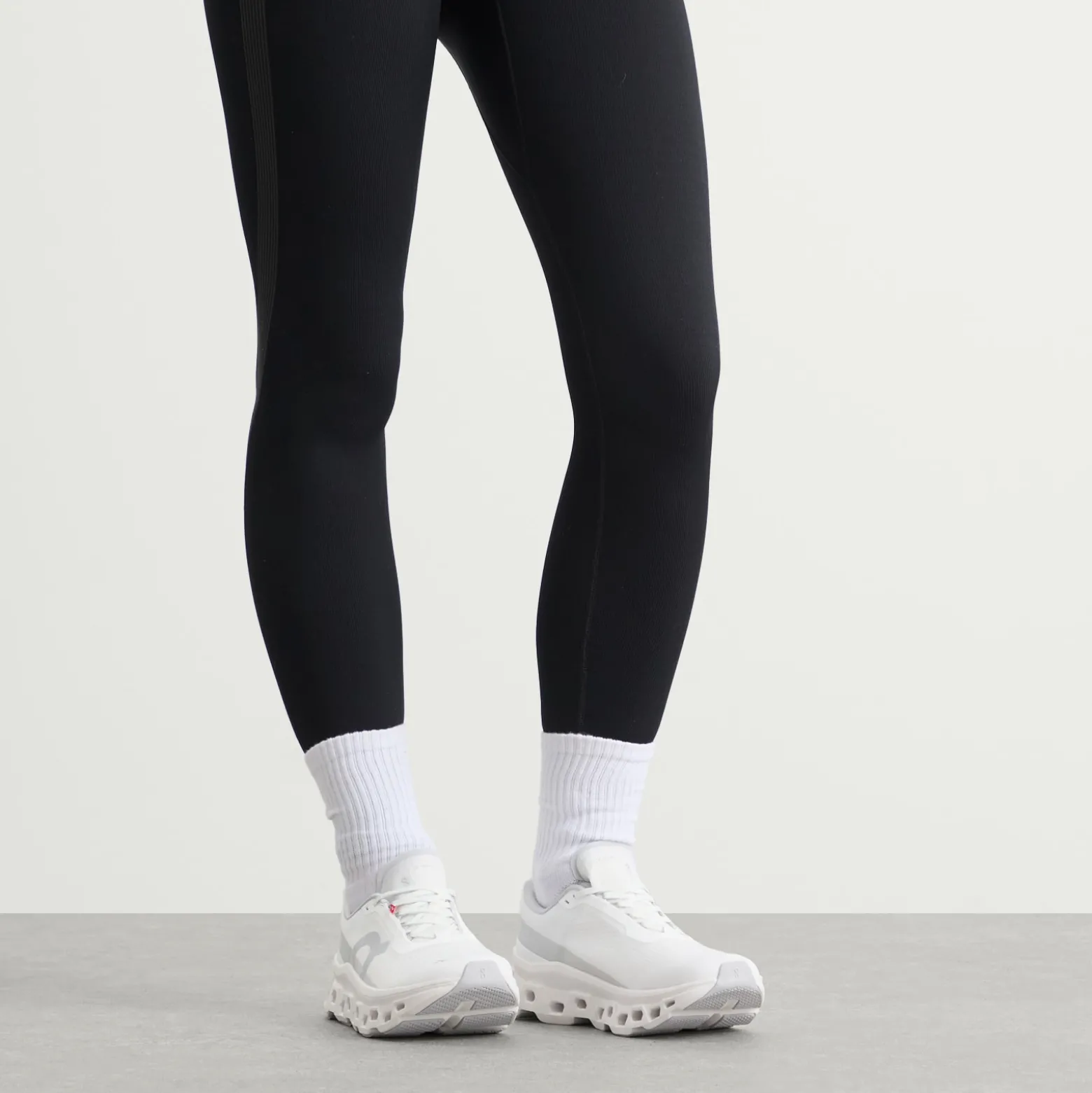 ON Cloudmonster 1 Sneaker
