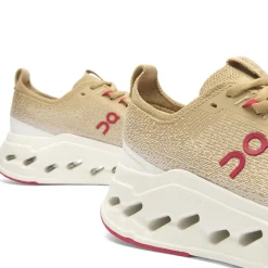 ON Cloudsurfer Max Sneaker